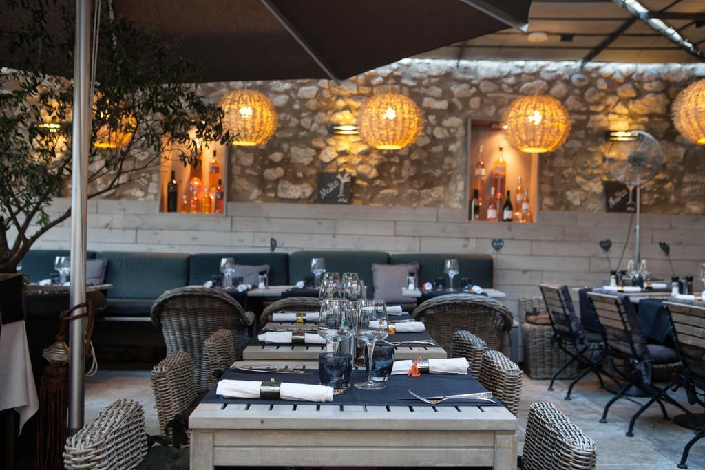 L'Auberge De L'Aubergine Eygalières Dış mekan fotoğraf