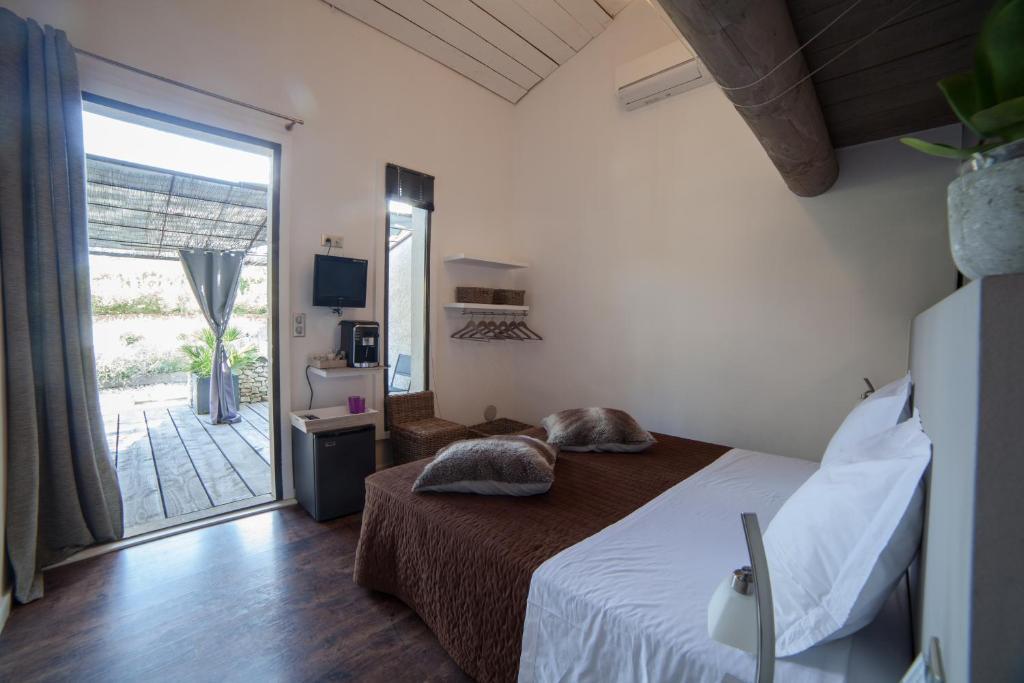 L'Auberge De L'Aubergine Eygalières Oda fotoğraf