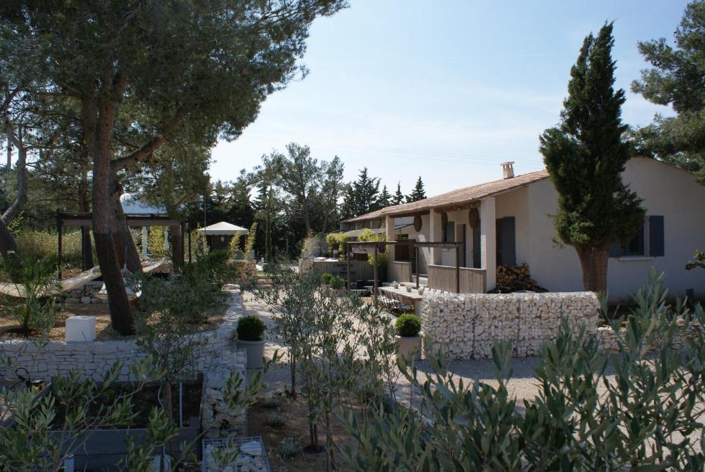 L'Auberge De L'Aubergine Eygalières Dış mekan fotoğraf