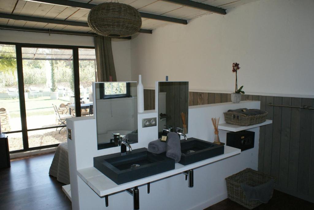 L'Auberge De L'Aubergine Eygalières Dış mekan fotoğraf