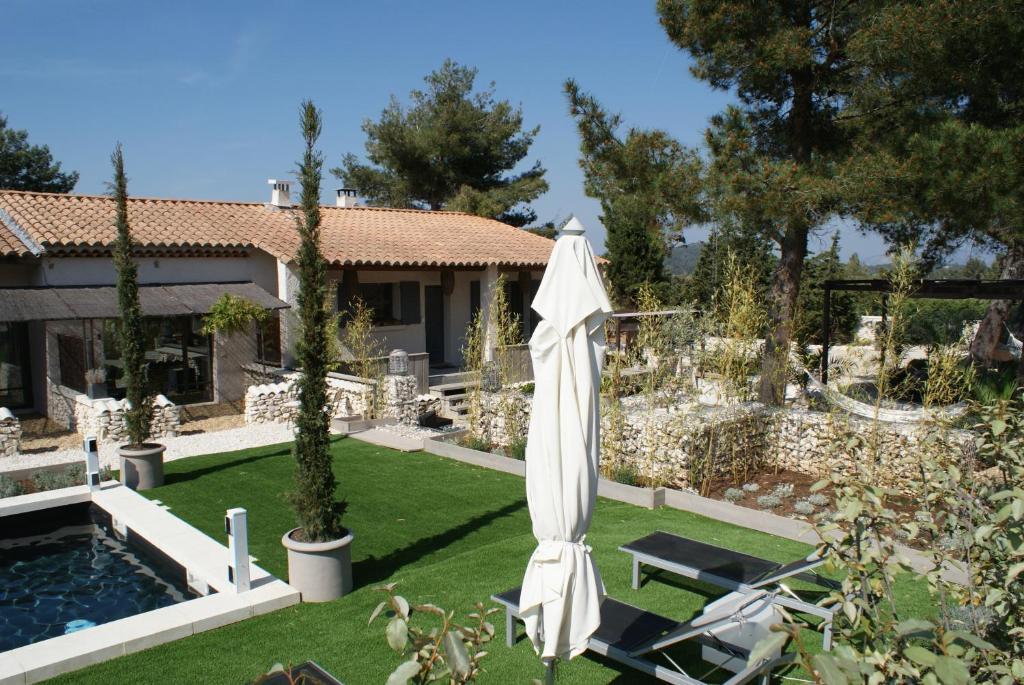 L'Auberge De L'Aubergine Eygalières Dış mekan fotoğraf