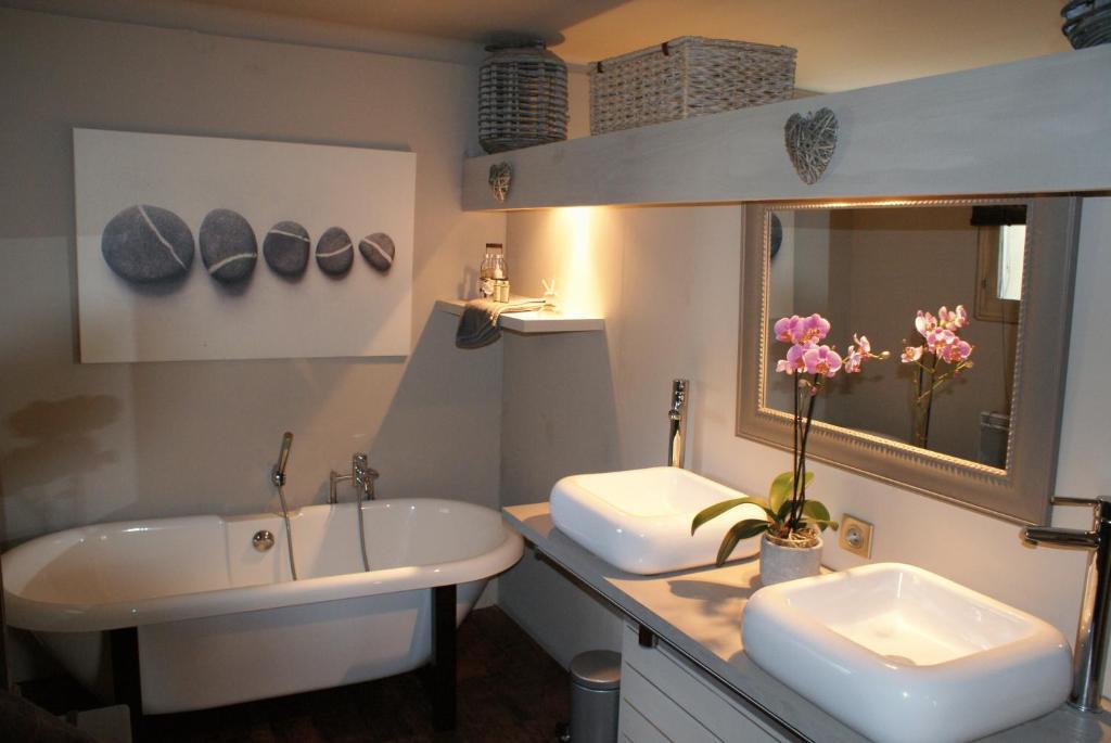 L'Auberge De L'Aubergine Eygalières Dış mekan fotoğraf