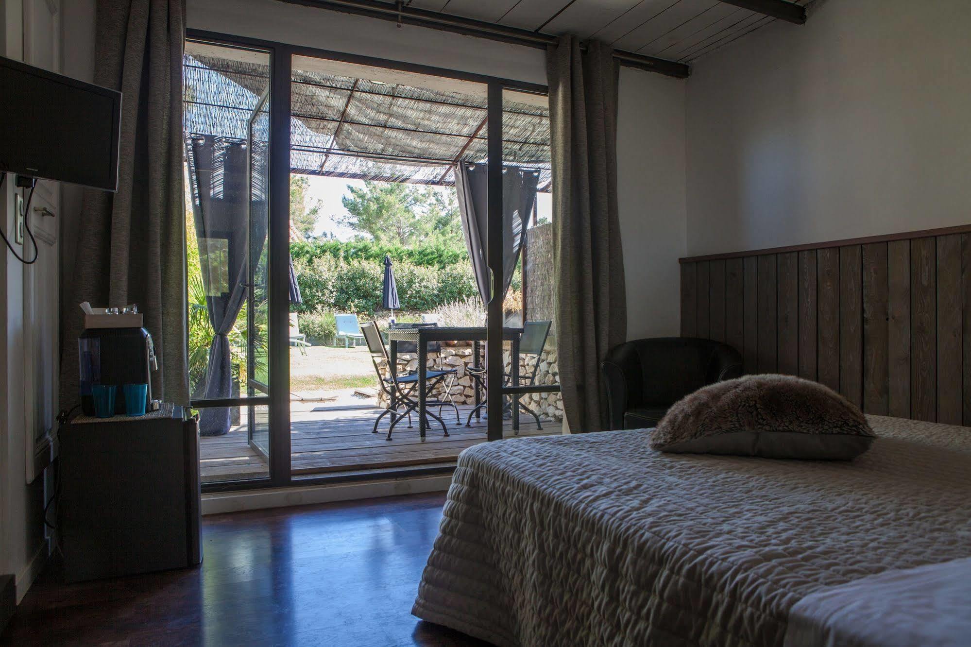 L'Auberge De L'Aubergine Eygalières Dış mekan fotoğraf